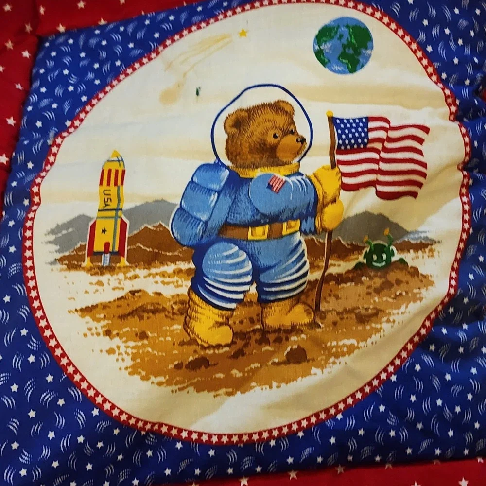 Vintage Cottage Core Bear Baby Quilt 41x60‎ Red, Blue Handmade